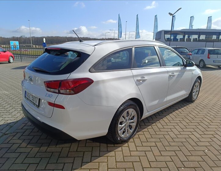Hyundai i30 Kombi 1,4 l 73 kw