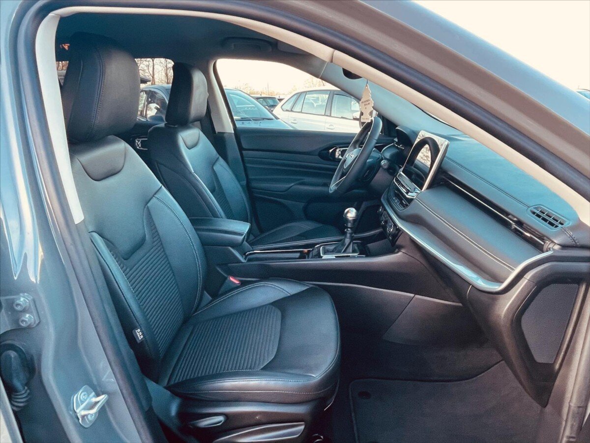 Jeep Compass SUV / Terénní 1,6 l 96 kw