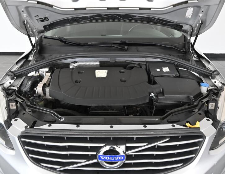 Volvo XC60 5