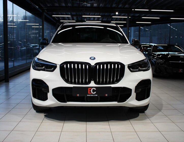 BMW X5 SUV 3,0 l 290 kw