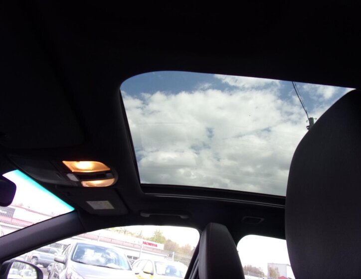 Hyundai i30 Hatchback 1,6 l 100 kw