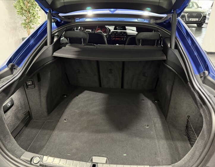 BMW Řada 4 Sedan / Limuzína 2,0 l 135 kw