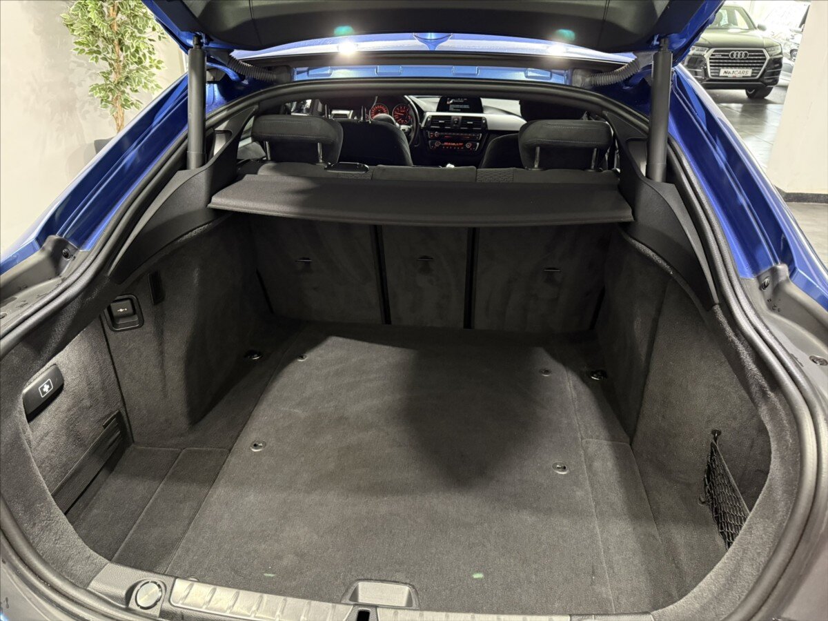 BMW Řada 4 Sedan / Limuzína 2,0 l 135 kw