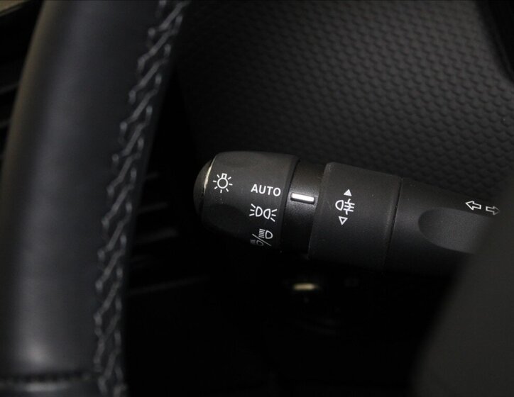 DS Automobiles DS4 SUV / Terénní 1,6 l 165 kw