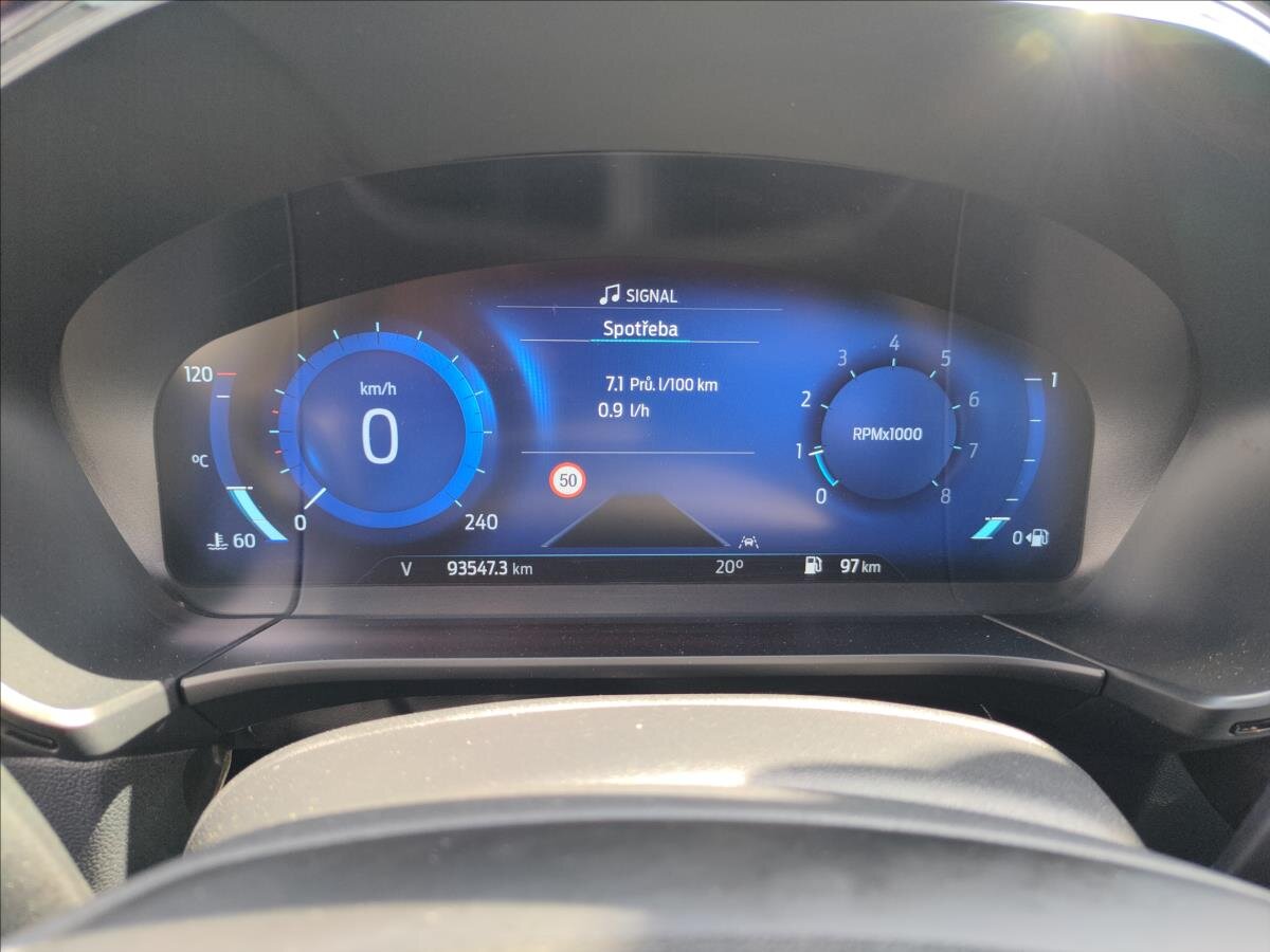 Ford Kuga SUV 1,5 l 110 kw