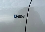 Dongfeng Ostatní MPV 1,5 l 180 kw