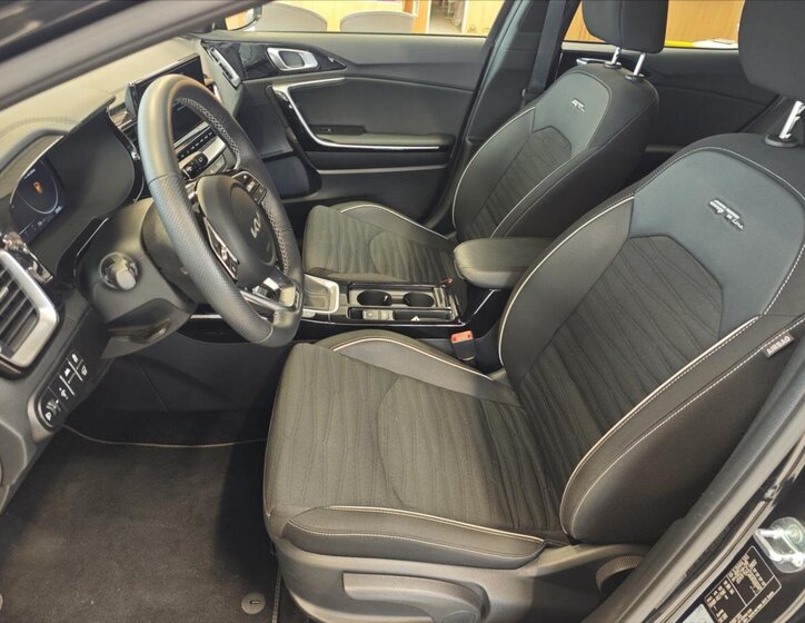 KIA XCeed Hatchback 1,5 l 103 kw