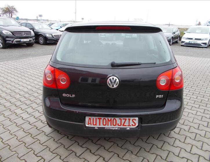 Volkswagen Golf 9
