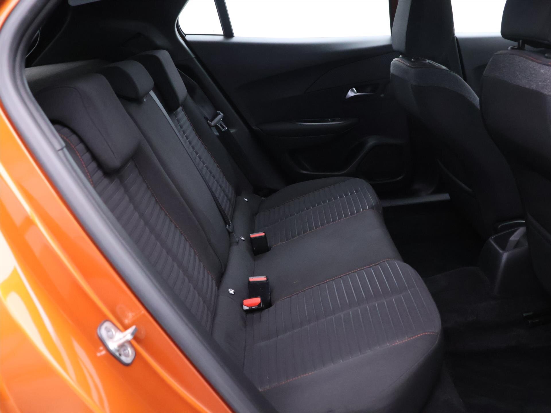 Peugeot 2008 SUV / Terénní 1,2 l 74 kw