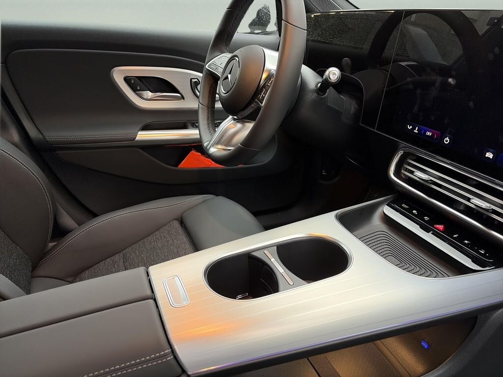 Mercedes-Benz CLA Sedan 0,0 260 kw