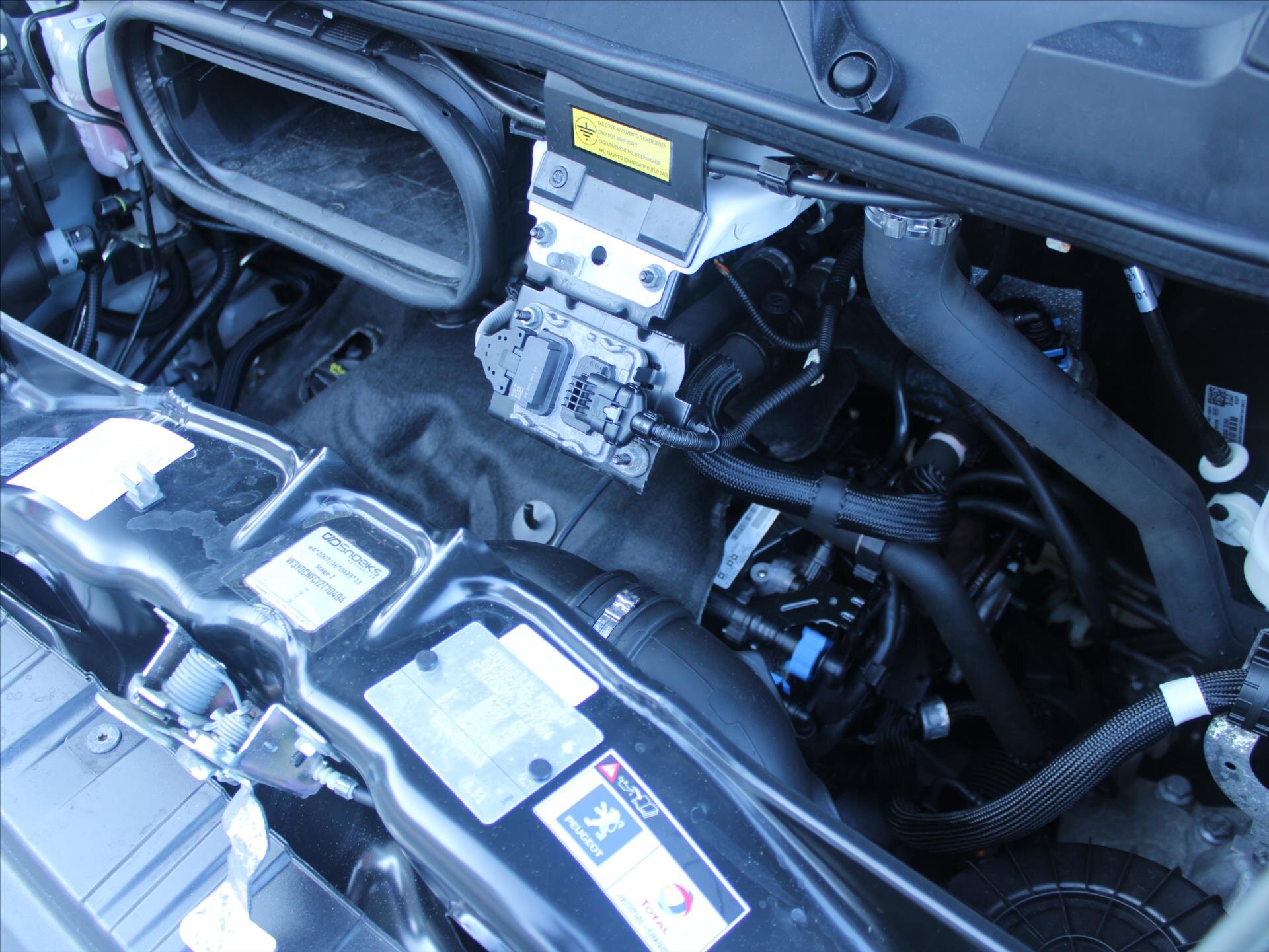 Peugeot Boxer Ostatní 2,2 l 121 kw