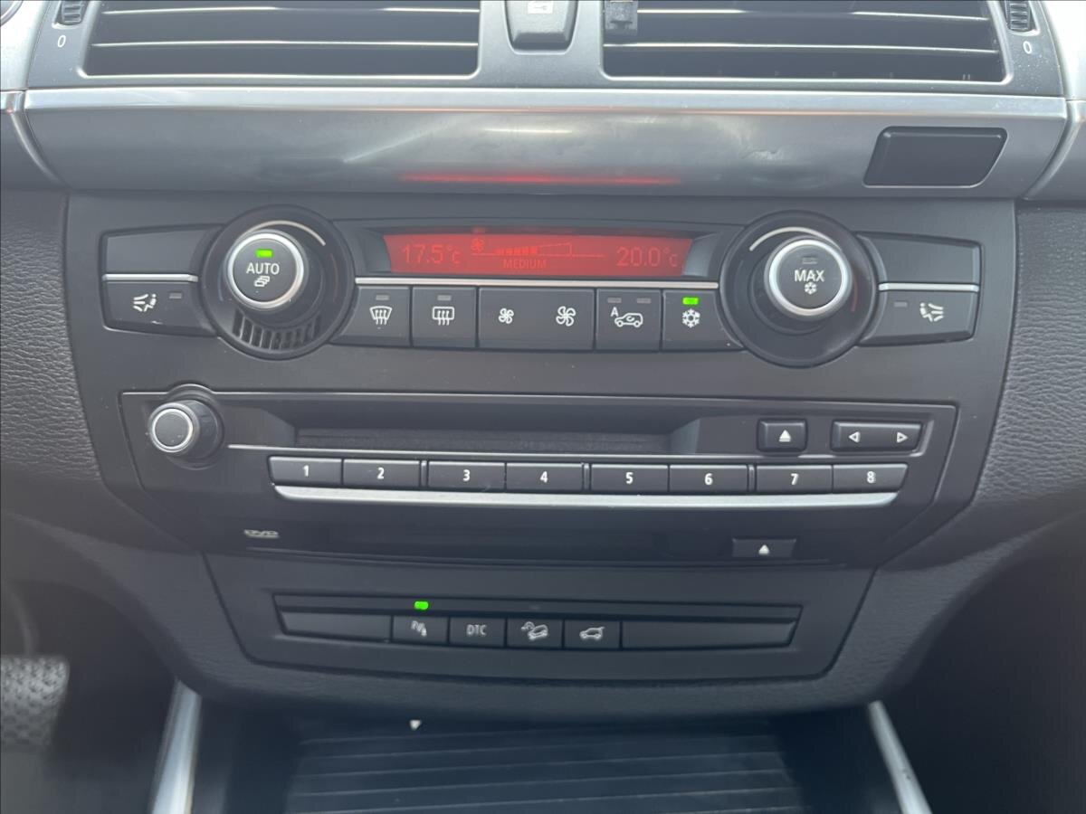 BMW X5 SUV 3,0 l 200 kw