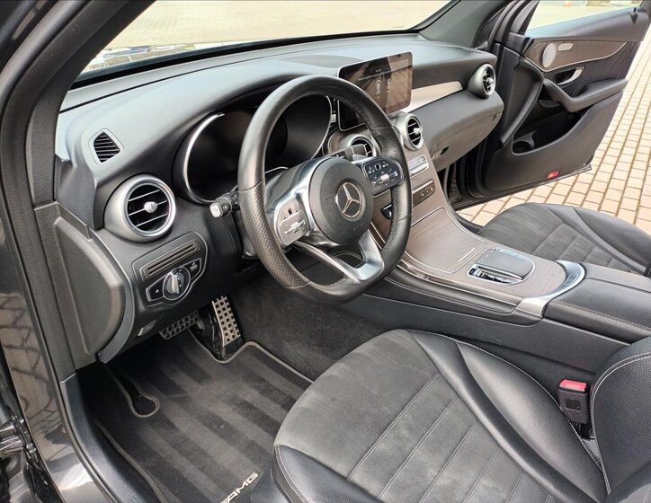 Mercedes-Benz GLC SUV / Terénní 2,0 l 180 kw
