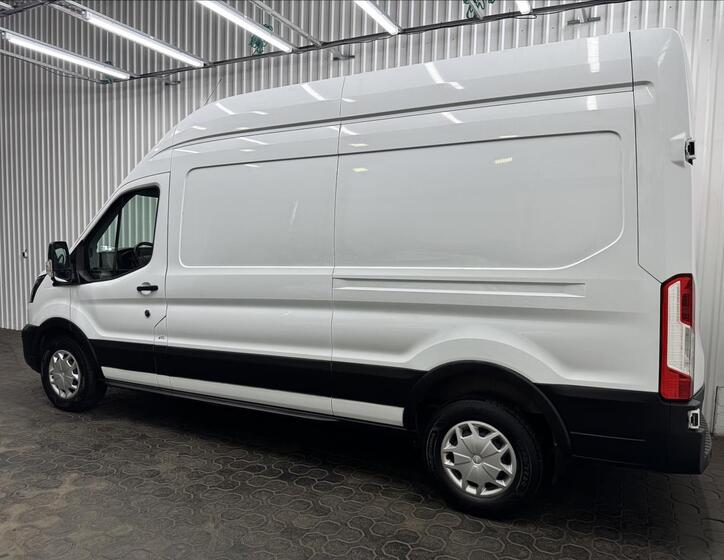 Ford Transit 5