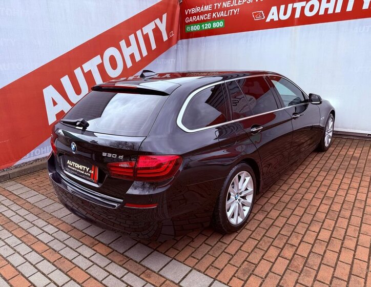 BMW Řada 5 Kombi 3,0 l 190 kw