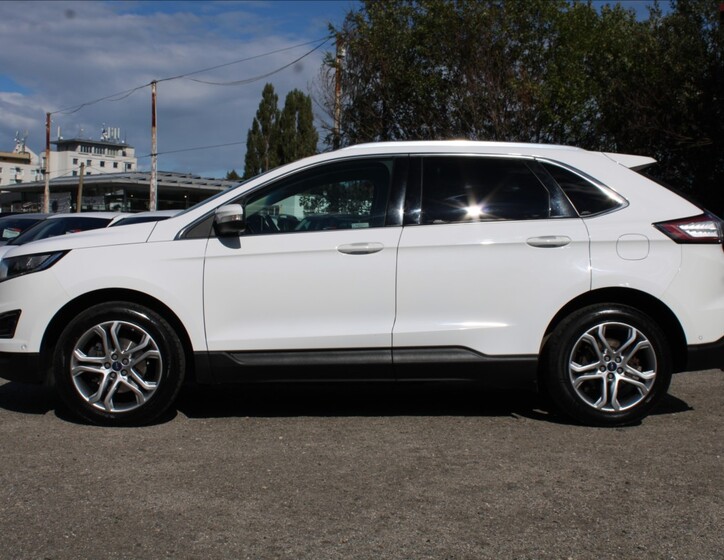 Ford Edge 8