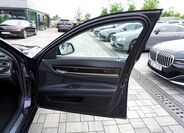 BMW Řada 7 18