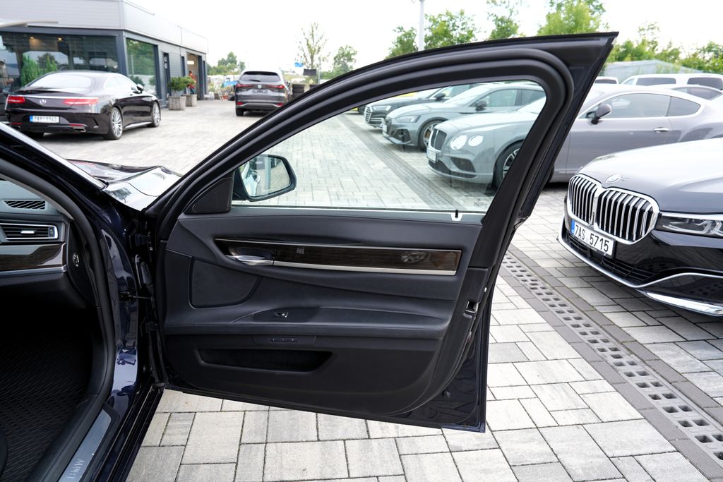 BMW Řada 7