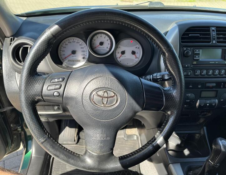 Toyota RAV4 20