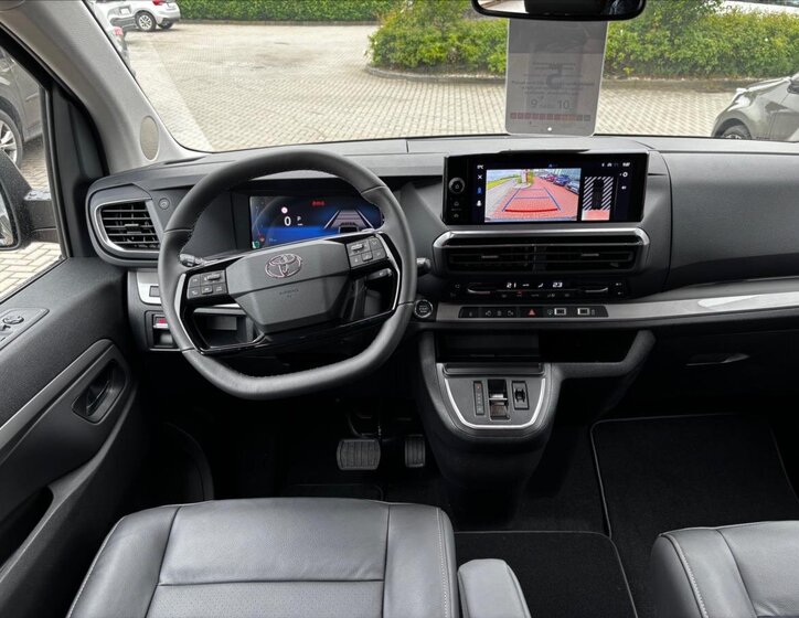 Toyota ProAce Verso 11