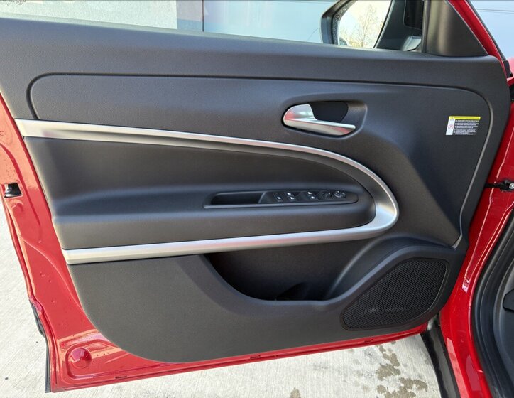 Jeep Avenger Sedan / Limuzína 1,2 l 74 kw