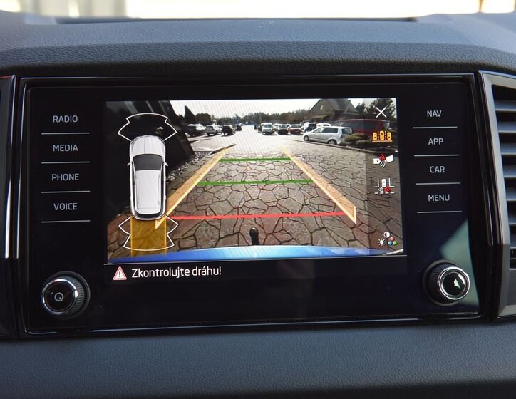 Škoda Karoq SUV 1,5 l 110 kw