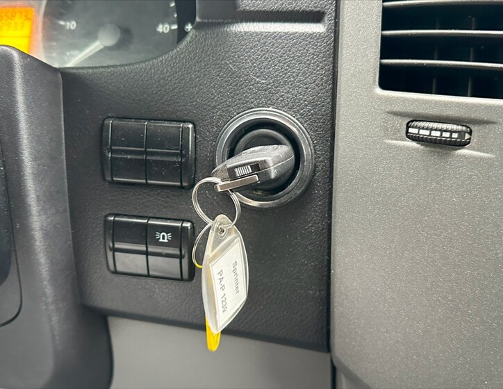 Mercedes-Benz Sprinter 20