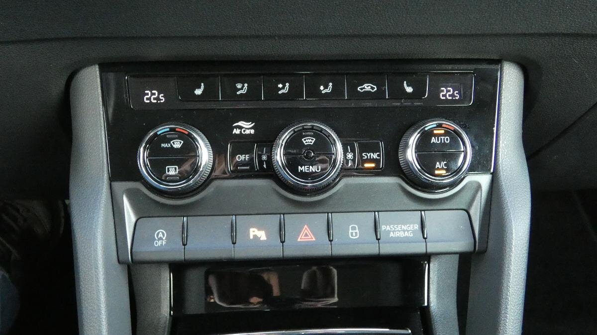 Škoda Karoq SUV / Terénní 1,5 l 110 kw