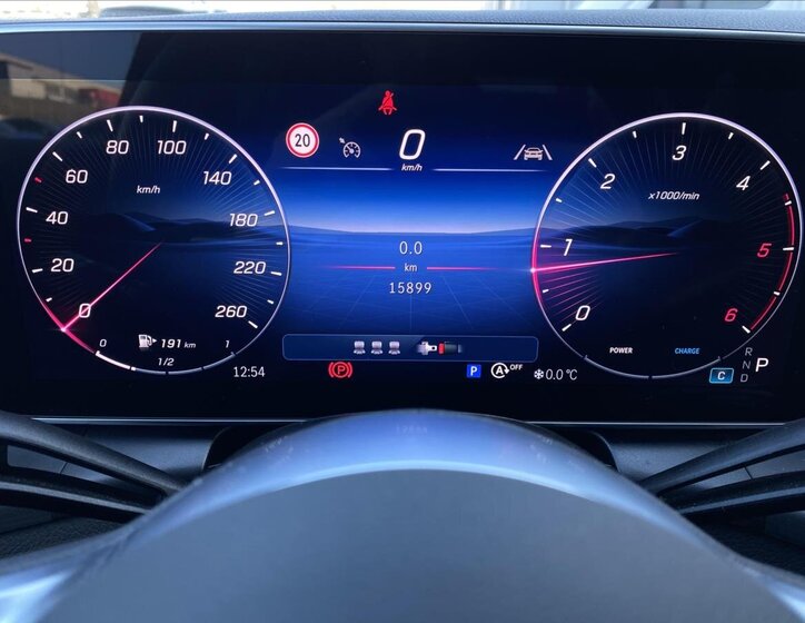 Mercedes-Benz GLC SUV 2,0 l 145 kw