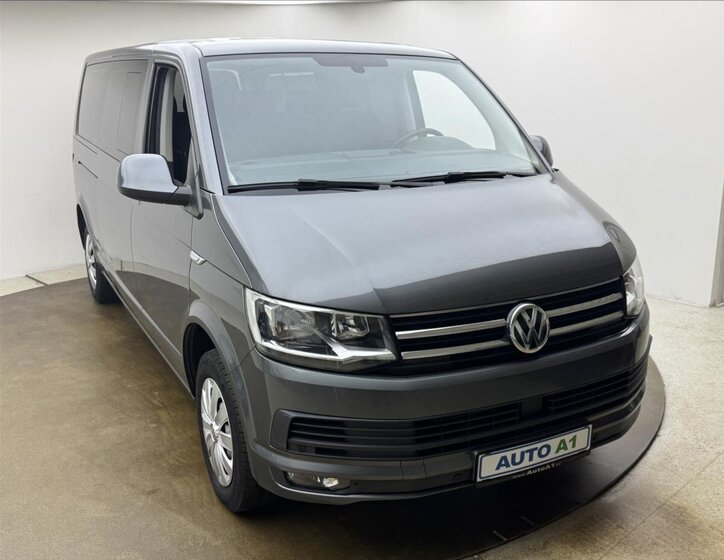Volkswagen Caravelle Kombi 2,0 l 110 kw
