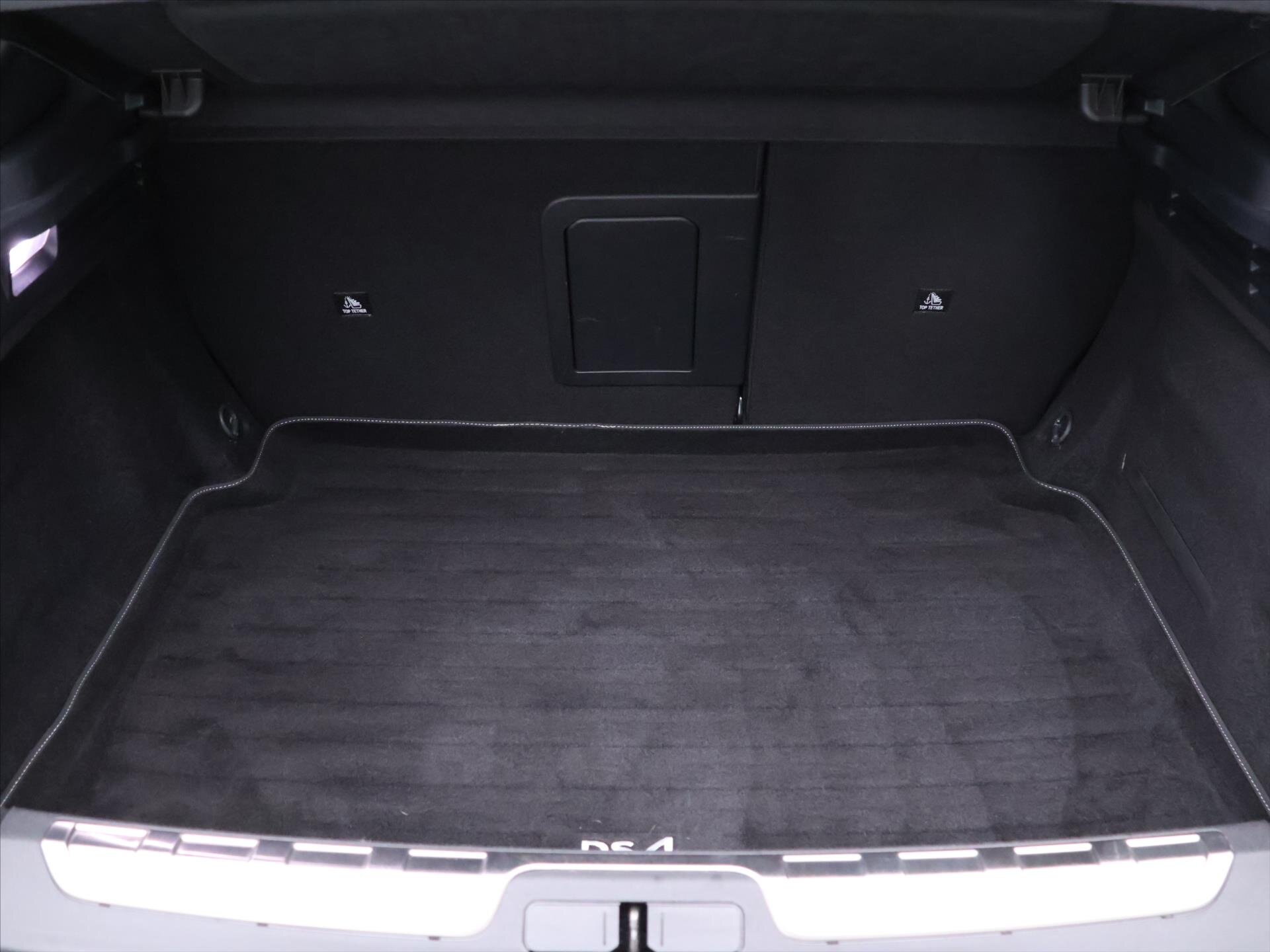 DS Automobiles DS4 Hatchback 1,6 l 165 kw