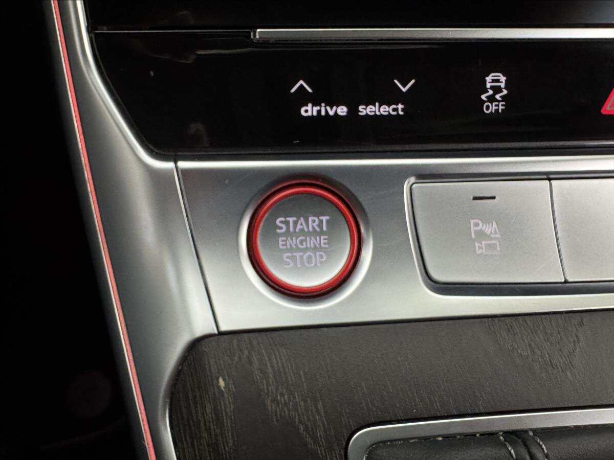 Audi S6 Sedan 3,0 l 257 kw