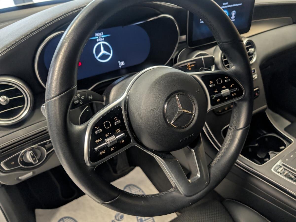 Mercedes-Benz GLC SUV 2,0 l 145 kw