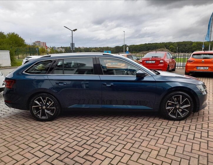 Škoda Superb Kombi 2,0 l 200 kw