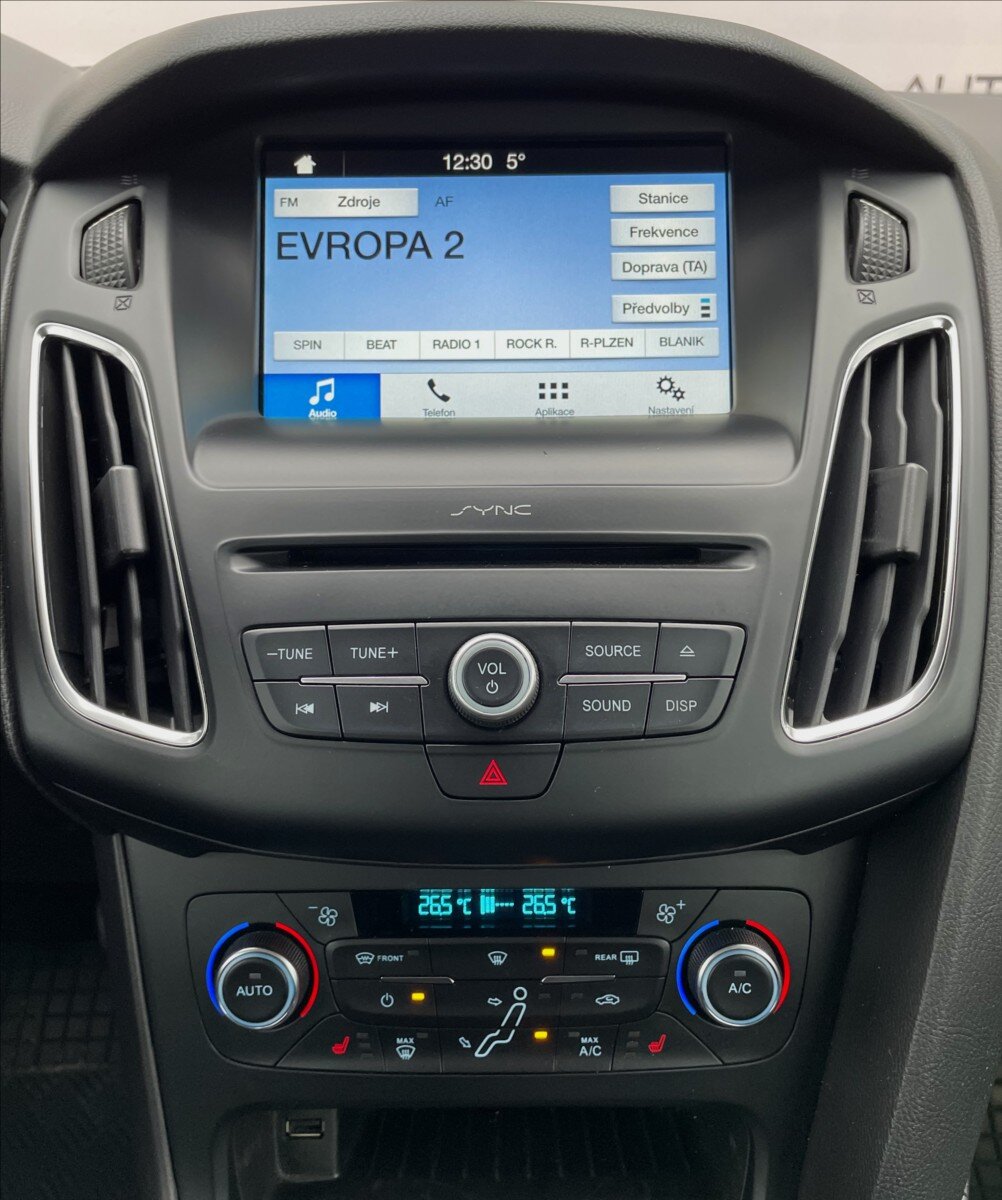 Ford Focus Kombi 999,0 92 kw