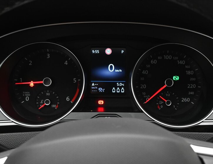 Volkswagen Passat 16