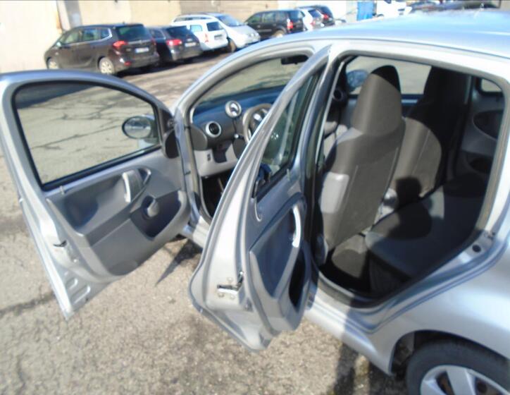 Toyota Aygo Hatchback 998,0 50 kw