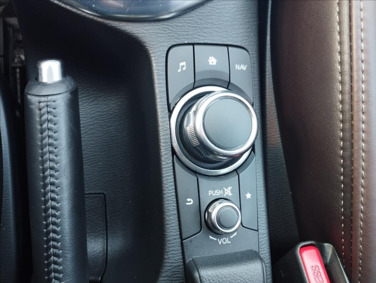 Mazda CX-3 SUV / Terénní 2,0 l 110 kw