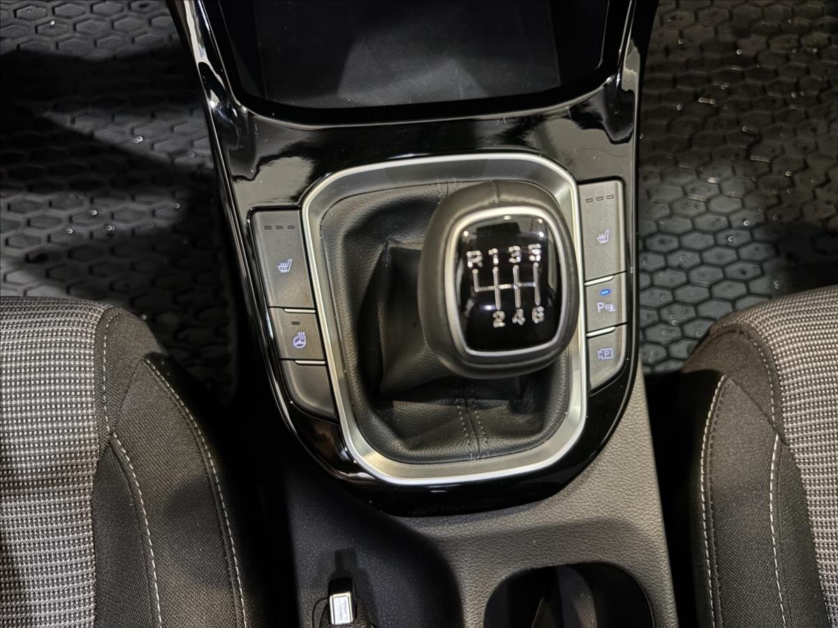 Hyundai i30 Hatchback 1,5 l 70 kw