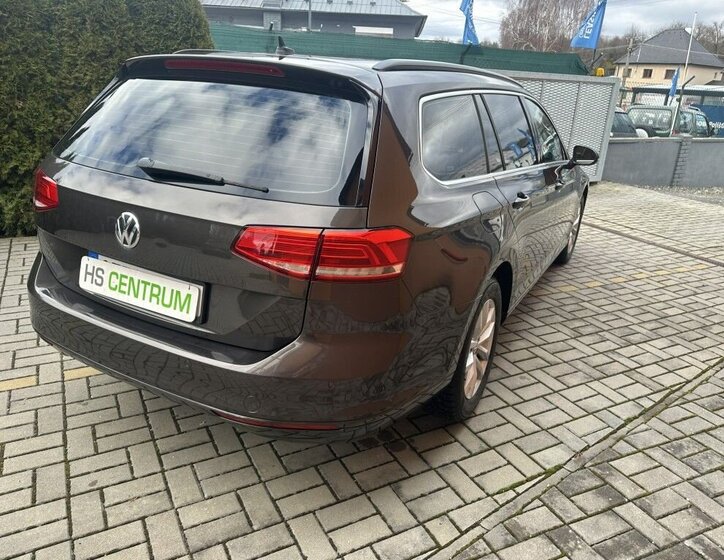 Volkswagen Passat Kombi 2,0 l 110 kw