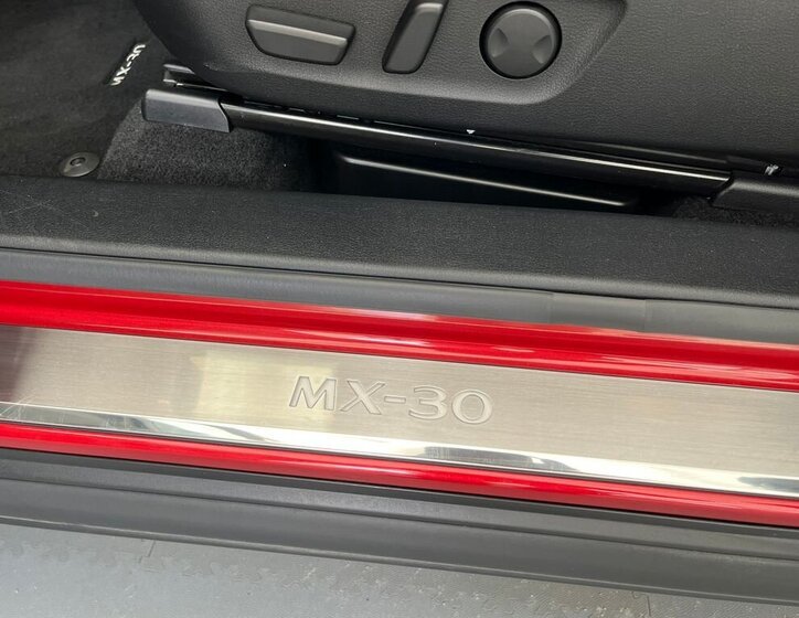 Mazda MX-30 SUV / Terénní 0,0 107 kw