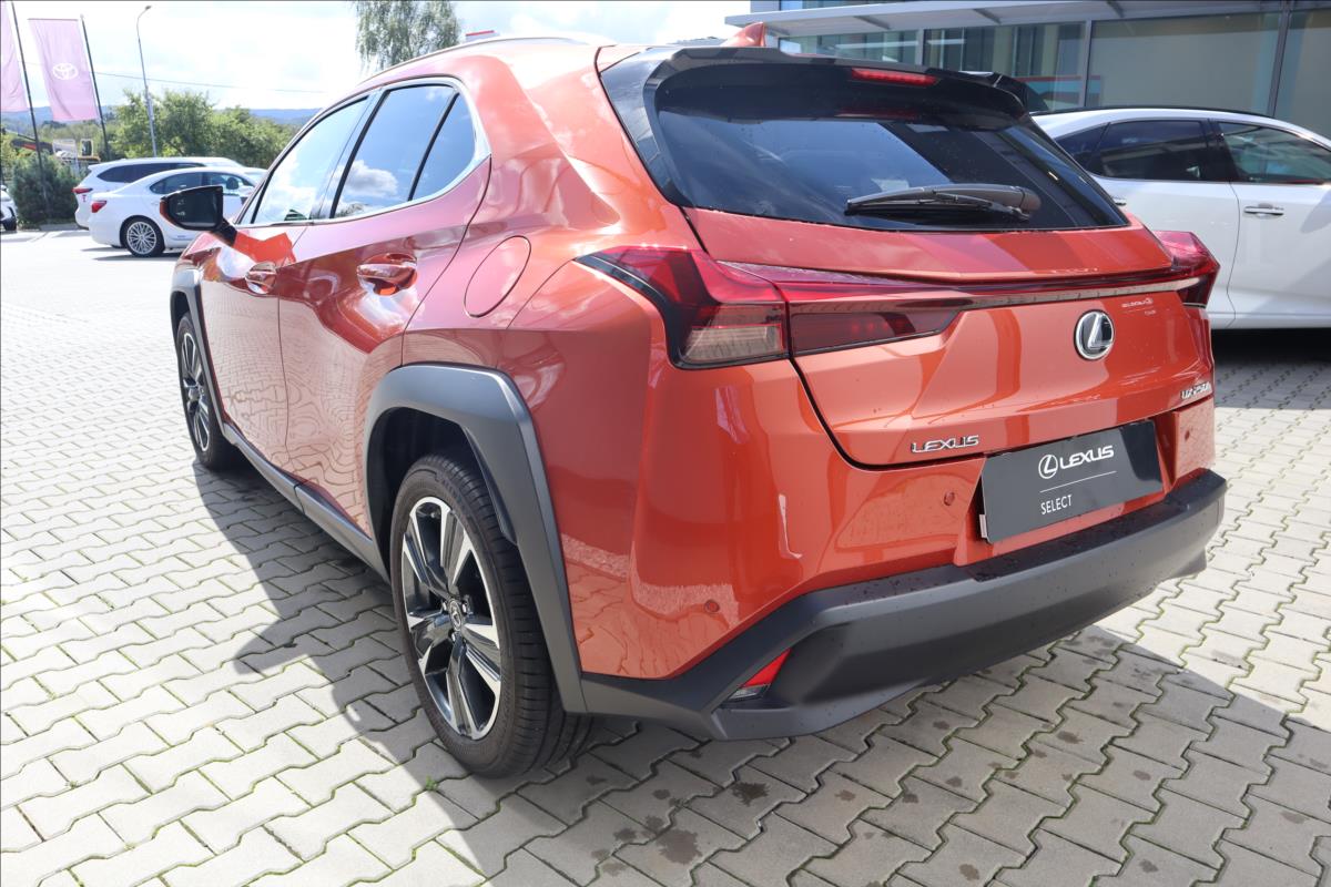 Lexus UX 250h