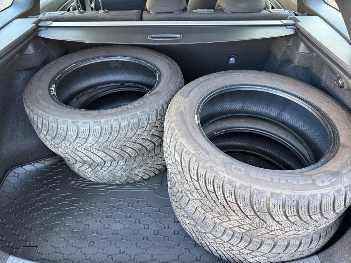 Hyundai i30 Kombi 998,0 73 kw