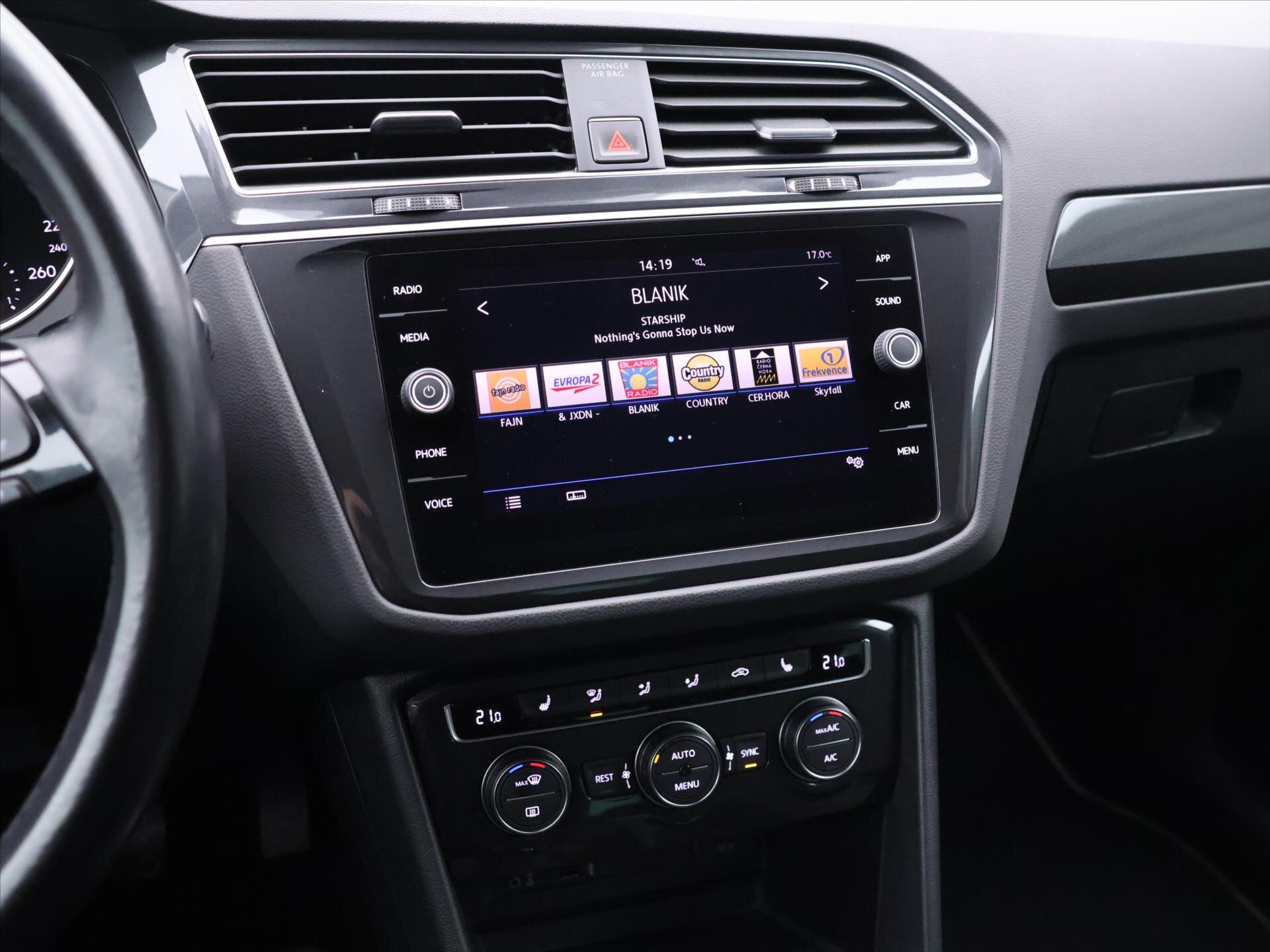 Volkswagen Tiguan SUV / Terénní 1,4 l 92 kw