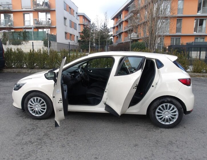 Renault Clio Hatchback 1,1 l 54 kw