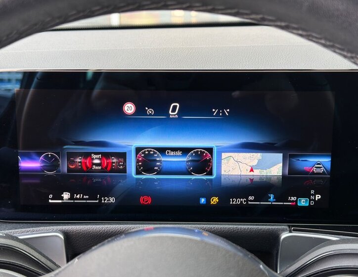 Mercedes-Benz GLB SUV / Terénní 2,0 l 85 kw