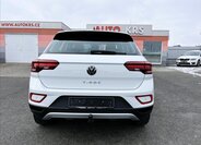 Volkswagen T-Roc 6
