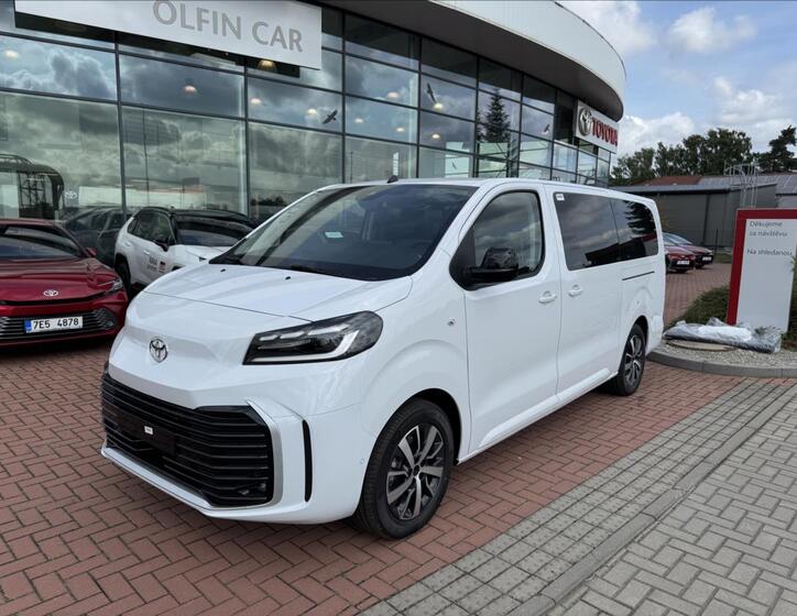 Toyota ProAce Verso 1