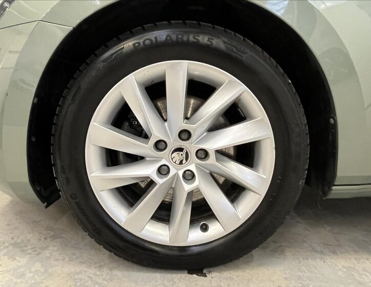 Škoda Superb Kombi 2,0 l 110 kw