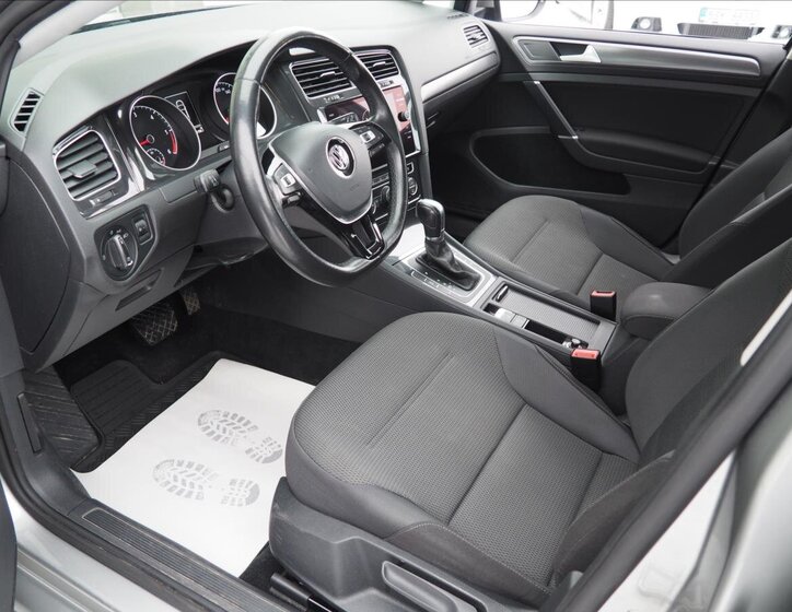 Volkswagen Golf Hatchback 1,6 l 85 kw